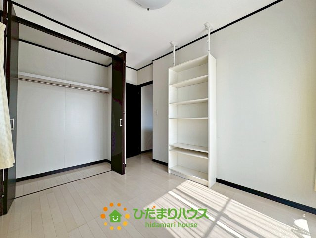 加須市上三俣　中古一戸建ての収納