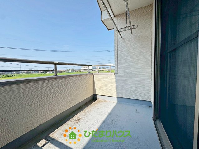 加須市上三俣　中古一戸建てのバルコニー