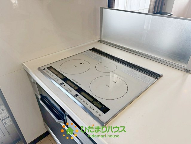 加須市上三俣　中古一戸建てのキッチン