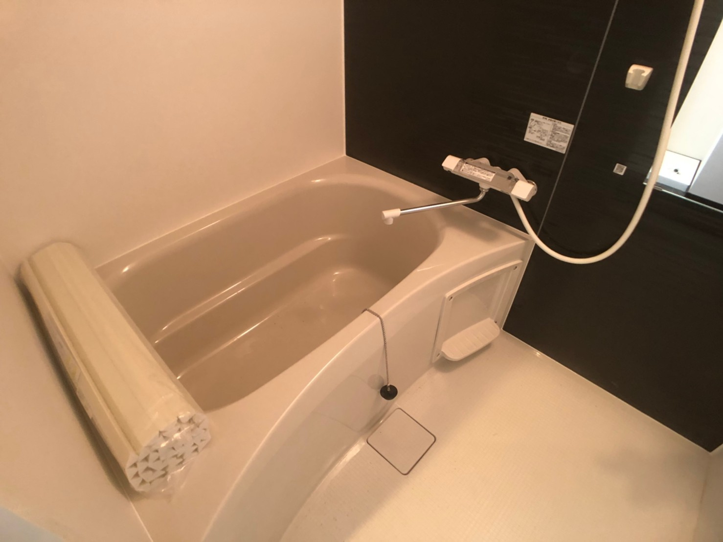 ラージヒル長瀬WESTの浴室