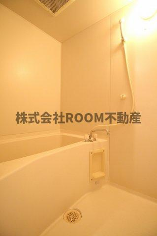 パレス妻ヶ丘の浴室|コンパクトで使いやすいお風呂です