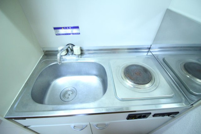 【キッチン】 | レオパレス藤本I | ☆電気コンロ☆