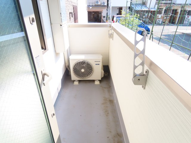 フジパレス塚本駅西Ⅰ番館のバルコニー