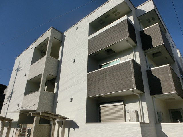 フジパレス塚本駅西Ⅱ番館の外観