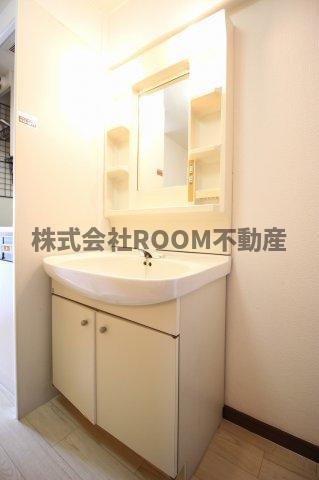 T´ｓマンションの独立洗面台|独立洗面台、朝の身支度には欠かせません