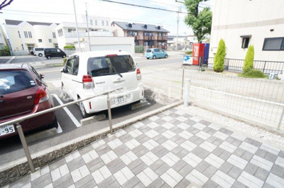 【駐車場】 | グランツ歌里
