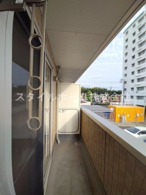 【バルコニー】 | パークサイド前田 | バルコニーからの眺めを楽しみながら食事をしませんか