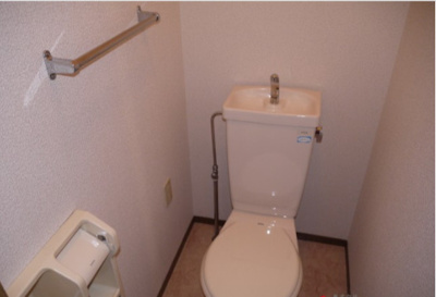 【トイレ】 | ハイカムール津福 | シンプルで使いやすいトイレです