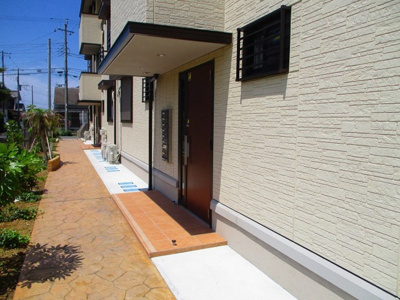 【エントランス】 | ラ・メール長須賀