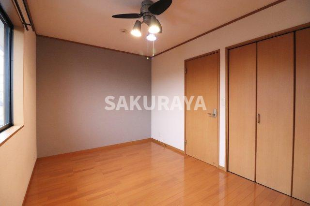 パーフェクトハウス堀込の洋室|2021年撮影。現況と異なる場合がございます。