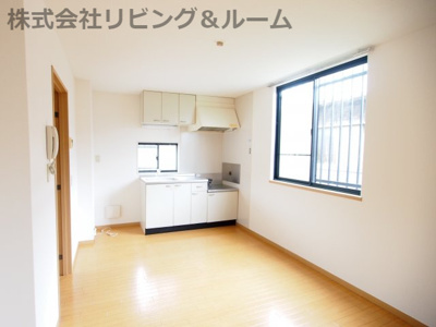 【居間・リビング】 | リーリエ