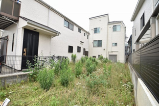 【外観】 | 現地見学や資料請求などお気軽にお問合わせ下さい。
周辺環境とあわせて現地ご案内致します。