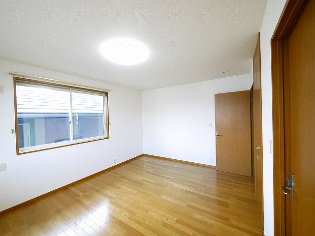 州見台5丁目一戸建ての洋室