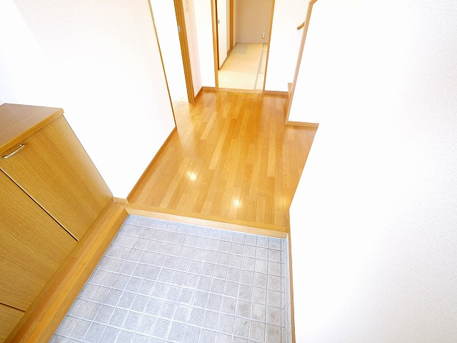 州見台5丁目一戸建ての玄関