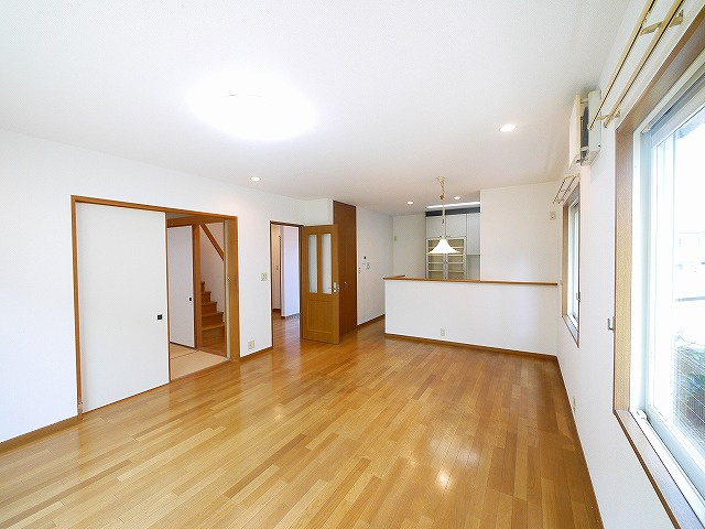 州見台5丁目一戸建ての居間・リビング