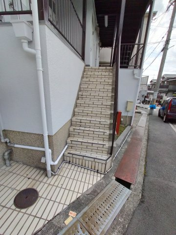 【エントランス】 | サンマリノ石切（サンマリノイシキリ）