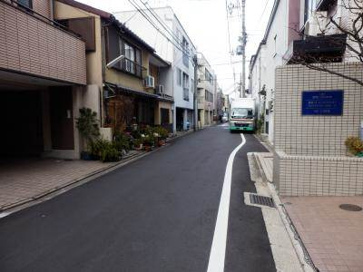 ラピス四条の周辺|前面道路