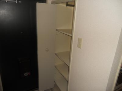 ジョイフル御池の設備|下駄箱