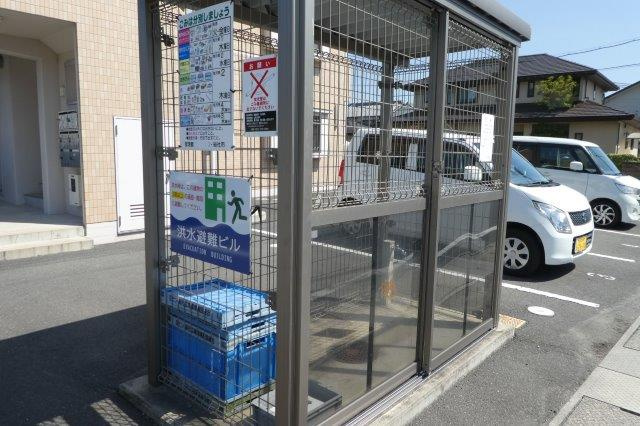 カーサドマーニのその他共用部分|敷地内ゴミST