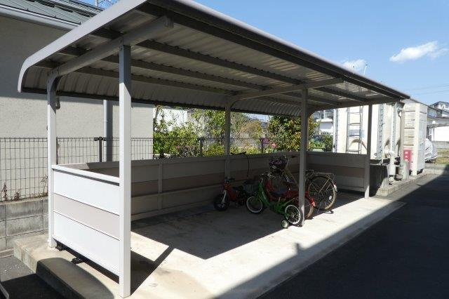 カーサドマーニのその他共用部分|自転車置き場