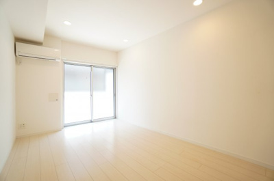 【洋室】 | リブリ・CASA TRES