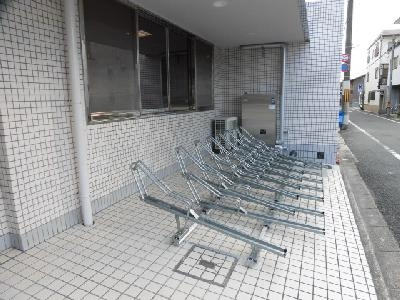 シボラ六条高倉の駐車場|駐輪場