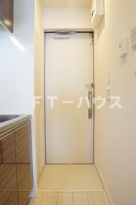リブリ・津田沼7丁目の玄関