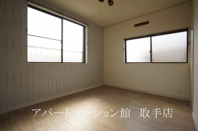 双葉１丁目戸建（Ｓ邸）の洋室
