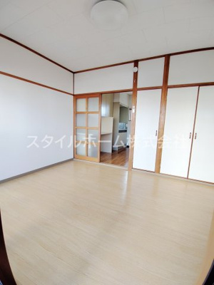 【寝室】 | カブリオレ | 落ち着いて過ごせるお部屋なので、寝室にいかがでしょうか