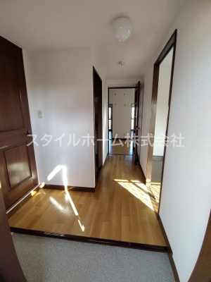 【玄関】 | サンミレイ | きれいな玄関です