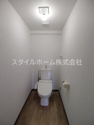 【トイレ】 | サンミレイ | 清潔感のあるトイレです