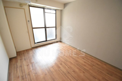 【居間・リビング】 | プレミアム福島 | ゆったり過ごせる居間です