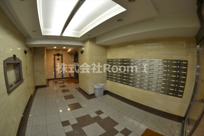 【ロビー】 | グラマシー心斎橋東(旧ユーカ心斎橋東) | 建物の内部です