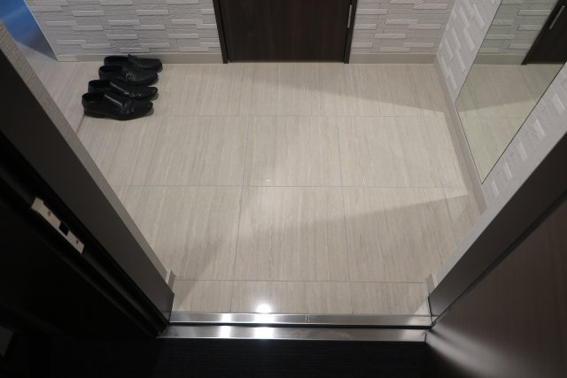 ザ・パークハウス中之島タワーの玄関