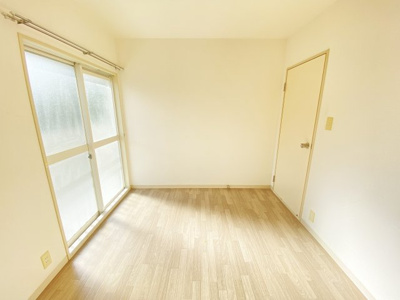 【洋室】 | フレグランス美浜