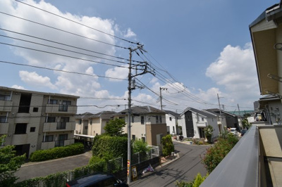 【展望】 | 西東京市芝久保町五丁目　中古戸建 | 武蔵野の緑を存分に楽しめるのは、低層住宅地域ならではの眺望。夜は星空を見ながらご家族で語り合いを…