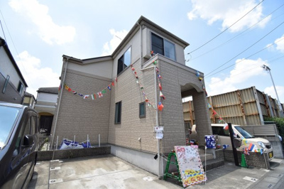 【外観】 | 小平市大沼町四丁目　中古戸建 | 太陽の恩恵を存分に受けられる邸宅。住まうご家族の心地よさを最優先した意匠をご体感下さい。