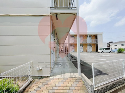 【エントランス】 | レオパレス有富