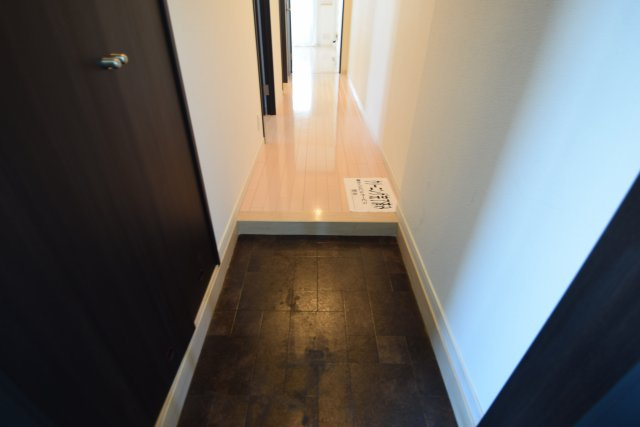 スカイヒルズの玄関|シンプルで使いやすい玄関です
