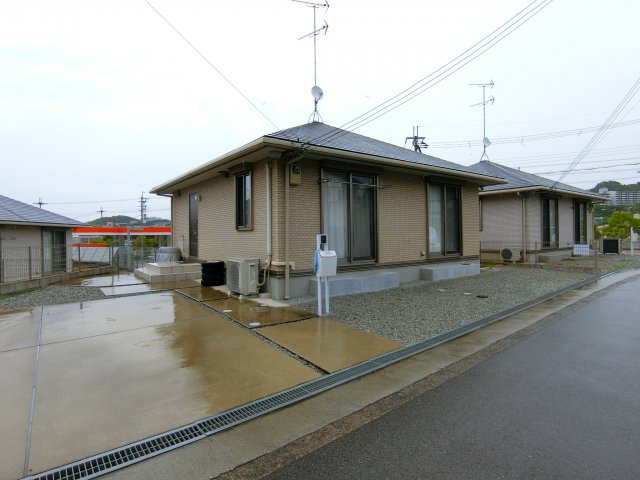 河内長野市加賀田平屋の外観