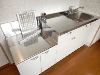 綾小路パレスのキッチン|2口ガスコンロ設置可