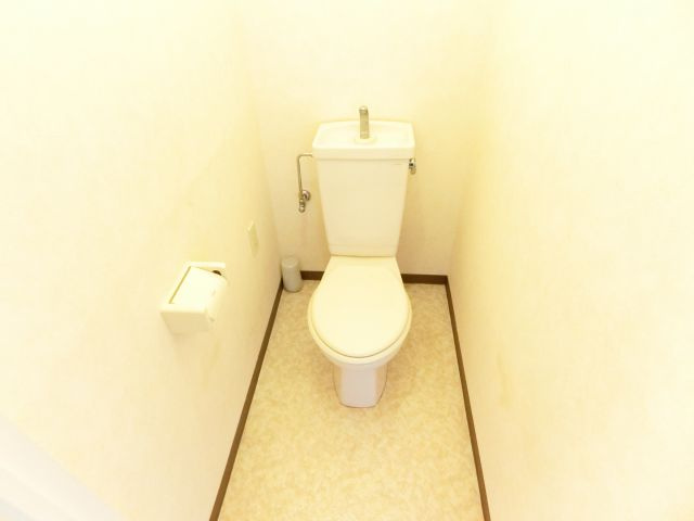 尾崎コーポのトイレ|同物件別部屋イメージ写真
