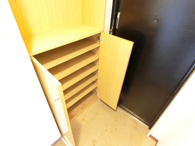 尾崎コーポの収納|同物件別部屋イメージ写真
