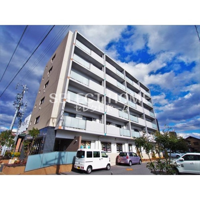 【外観】 | メゾンラディウス | 落ち着いた雰囲気の外観です