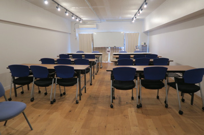 【その他共用部分】 | 毛利ビル | 御徒町の貸事務所。
「毛利ビル」のことなら(株)メイワ・エステートへ
20名用の貸会議室が無料で利用できます。