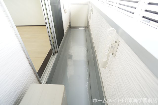 熊本市東区小山２丁目のアパートのバルコニー