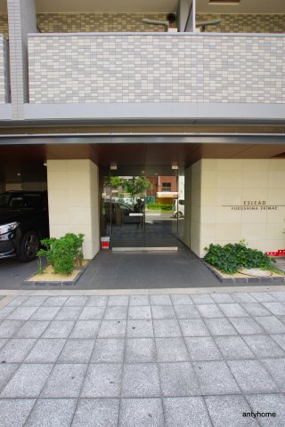 エスリード福島駅前　仲介手数料無料のエントランス