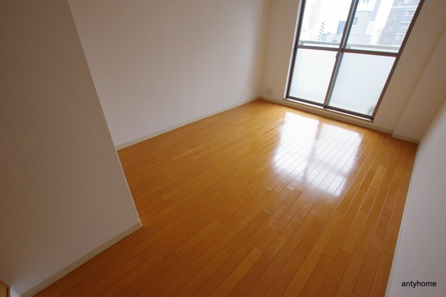 エスリード福島駅前　仲介手数料無料の居間・リビング