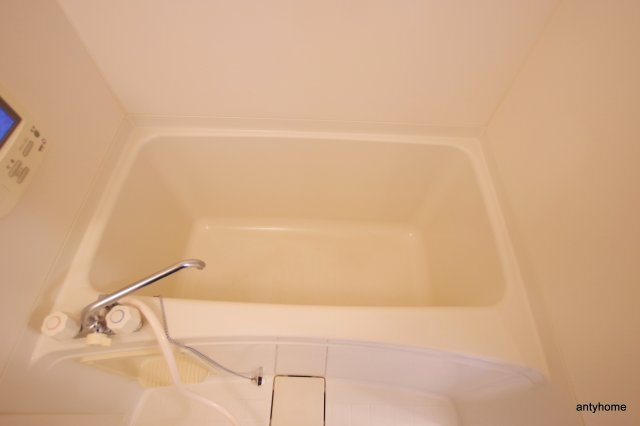 エスリード福島駅前　仲介手数料無料の浴室