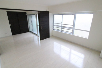 【居間・リビング】 | 湊川公園ビル